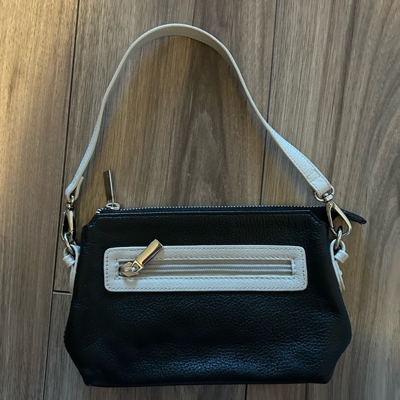 Vintage Y2K Danier Wristlet - Picture 7 of 7